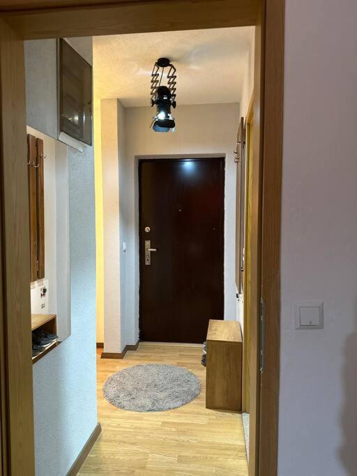 פרישטינה Ora-Prn,Peaceful Central Apartment מראה חיצוני תמונה